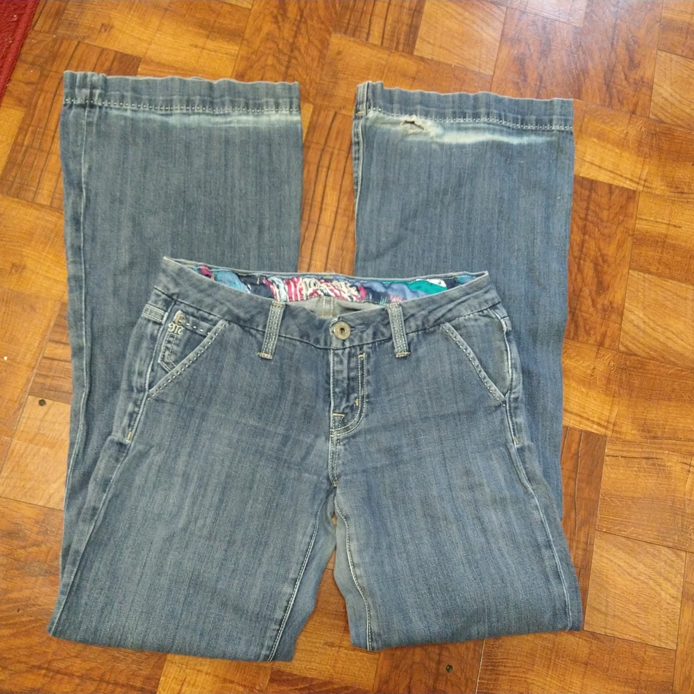 Miss Me Flare Distressed Jeans w/ Multicolor Waist Lining Women's Size 27